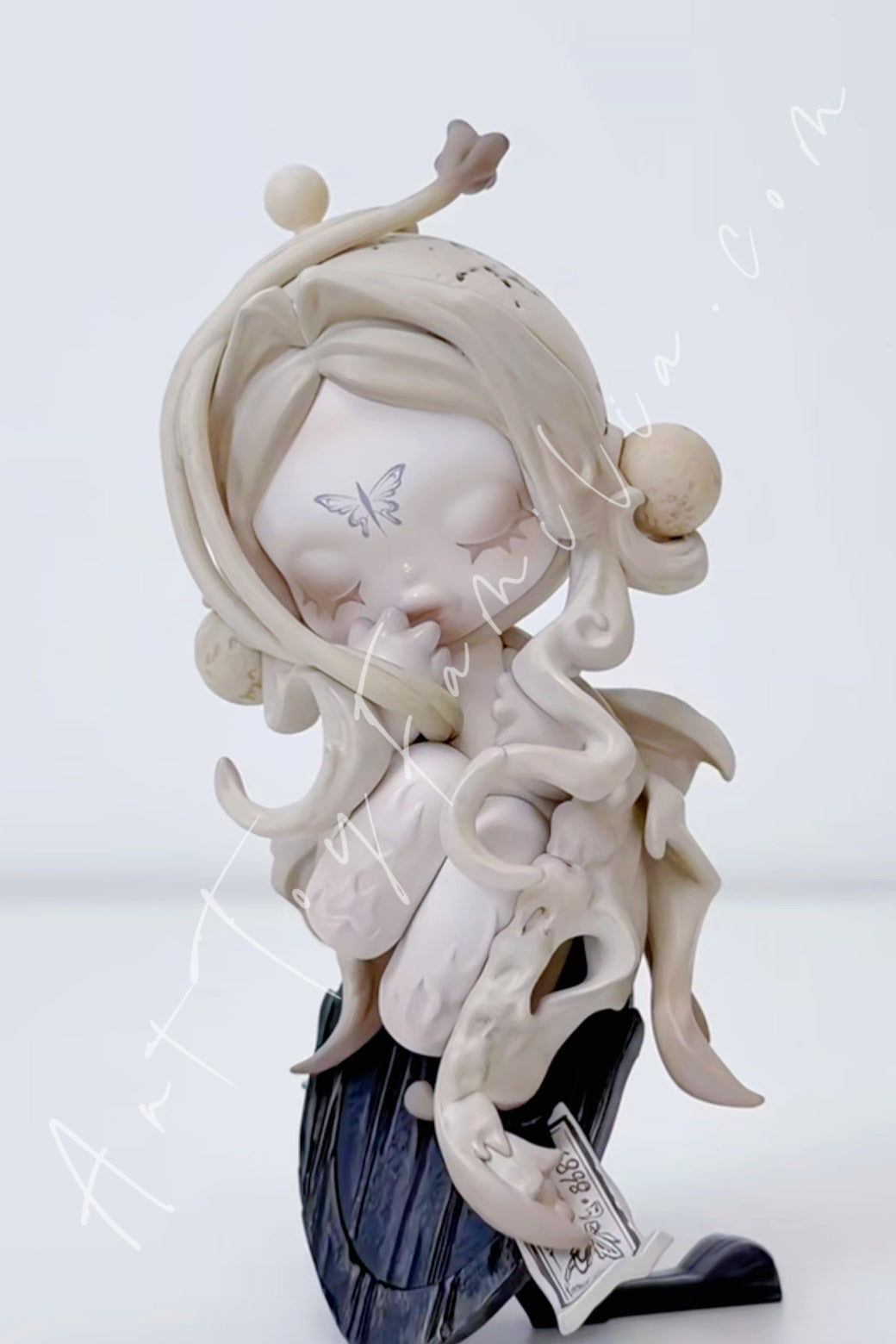 Popmart The Attic of Oddities Series Figures Buried in Dust (Secret)