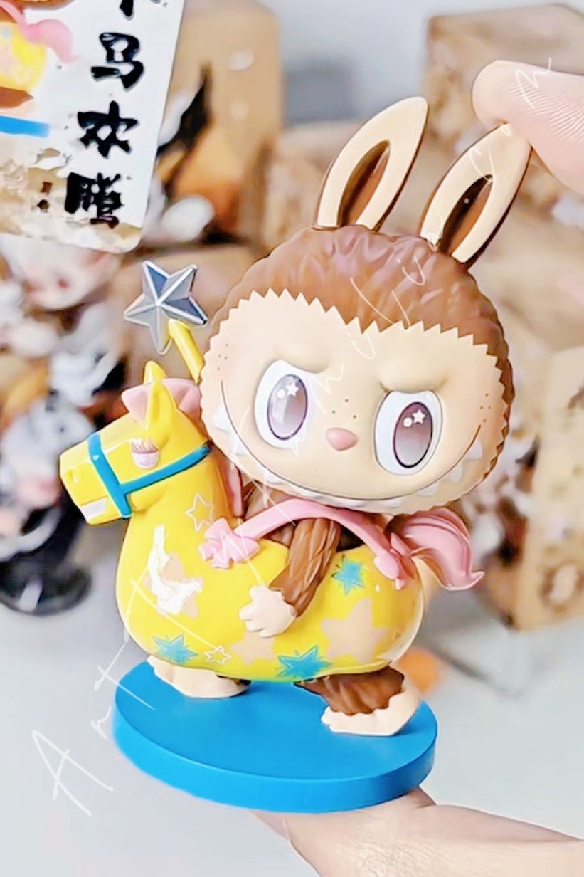POP MART The Golden Gallop Series – Art Toy Familia