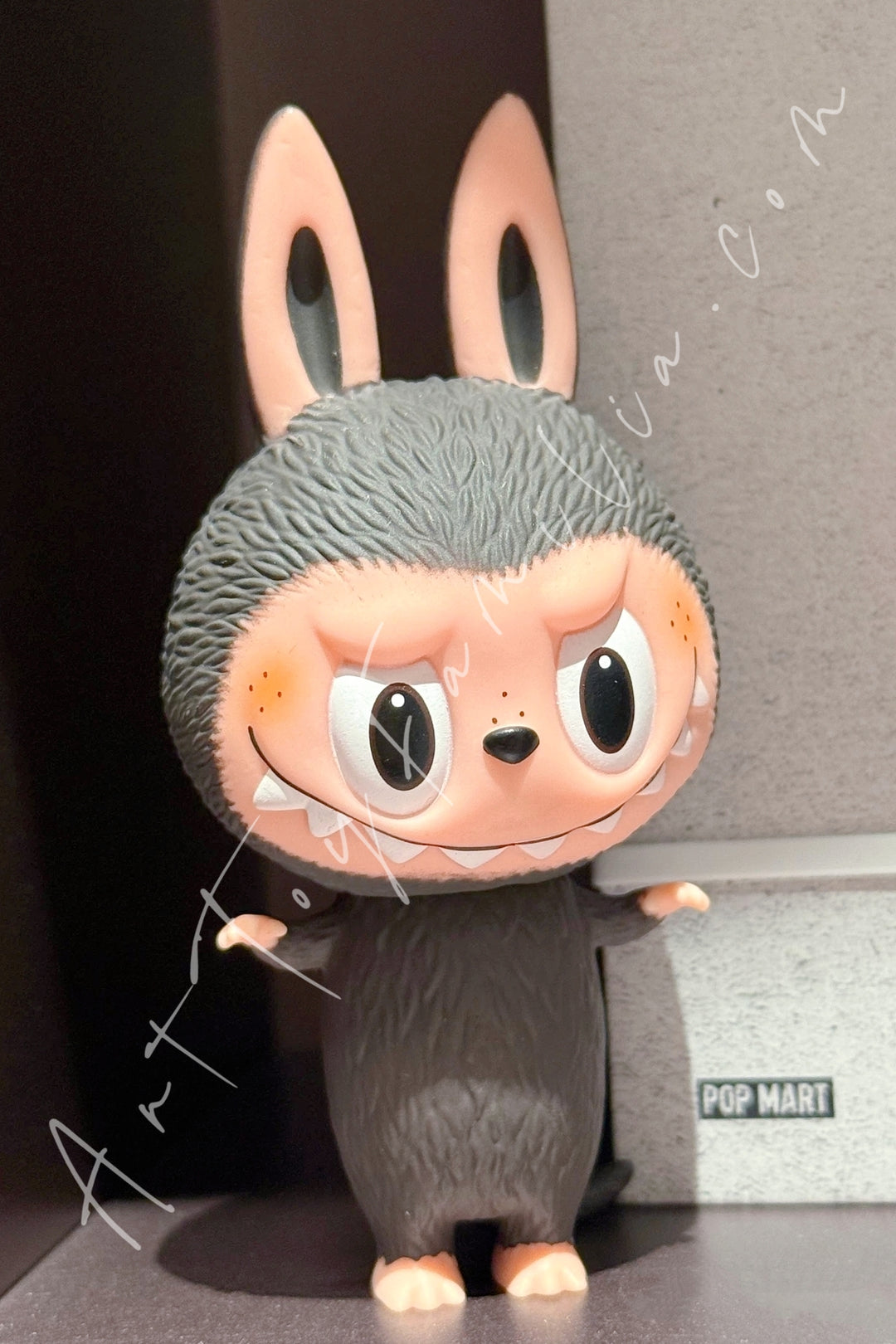 POP MART - The Little Monsters Mini Figure Collection 4 - 迷你Zimomo系列4代 Freckles - 小雀斑