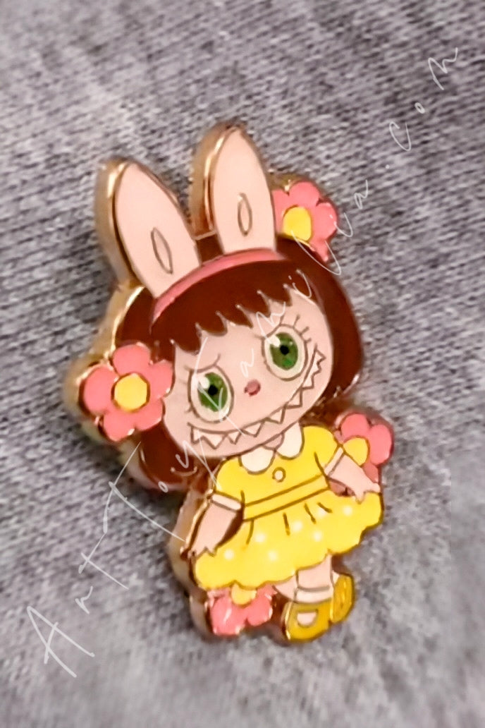 Popmart The Monster Labubu Toys Series Badge Dolly
