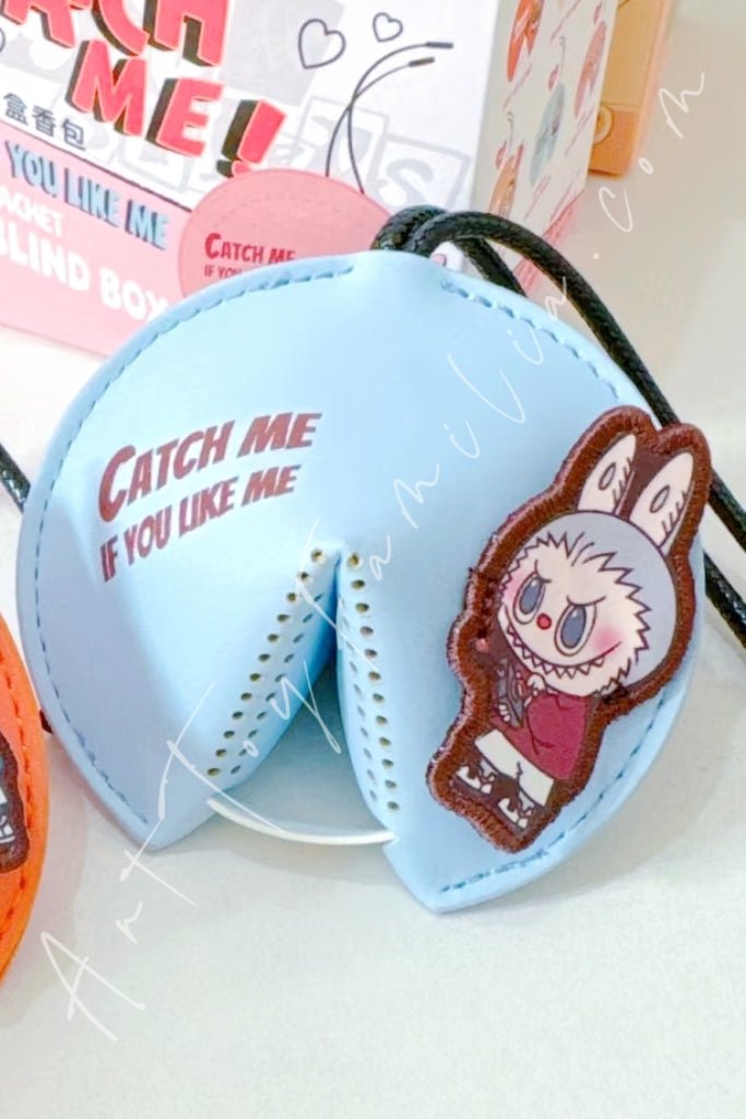 POP MART - The Monsters Labubu Catch Me If You Like Me Series Sachet - Catch Me If You Like Me香包系列 Love’s Flight Diary - 爱的飞行日记