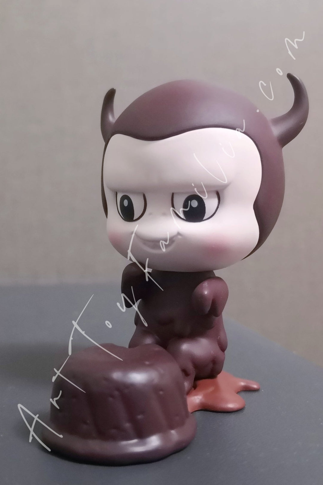 POP MART - The Monsters Labubu Patisseries Series - 精灵甜品系列 Fondant Au Chocolat - 热巧克力蛋糕