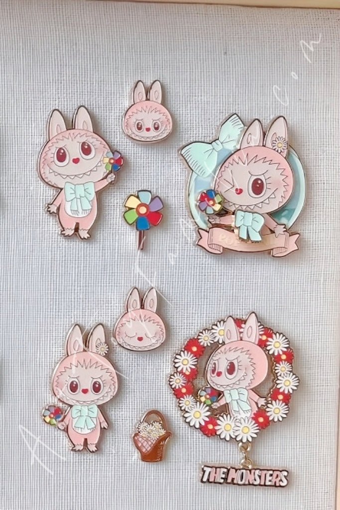 POP MART - The Monsters Mokoko Sweet Heart Series Badge - Mokoko甜心系列徽章 Daisy Chain Badge - 雏菊花环徽章