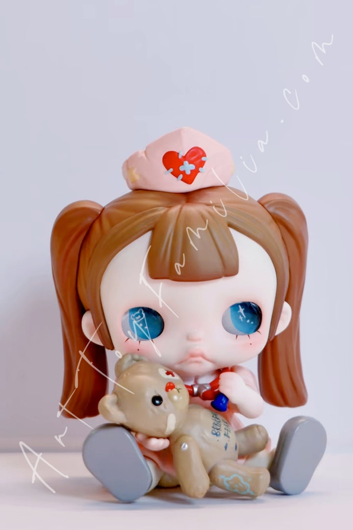 Popmart TinyTiny Act I: Sugar Therapy Room Series Figures Doctor's Listening