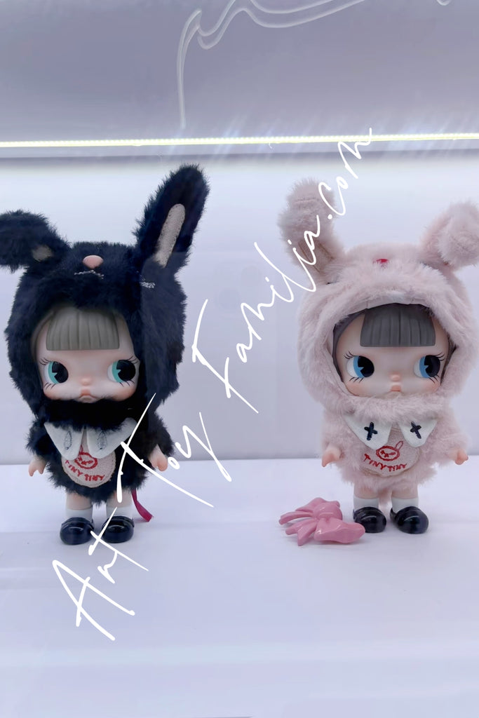 Tinytiny Vinly Ver. - 落入毛绒陷阱系列 – Art Toy Familia