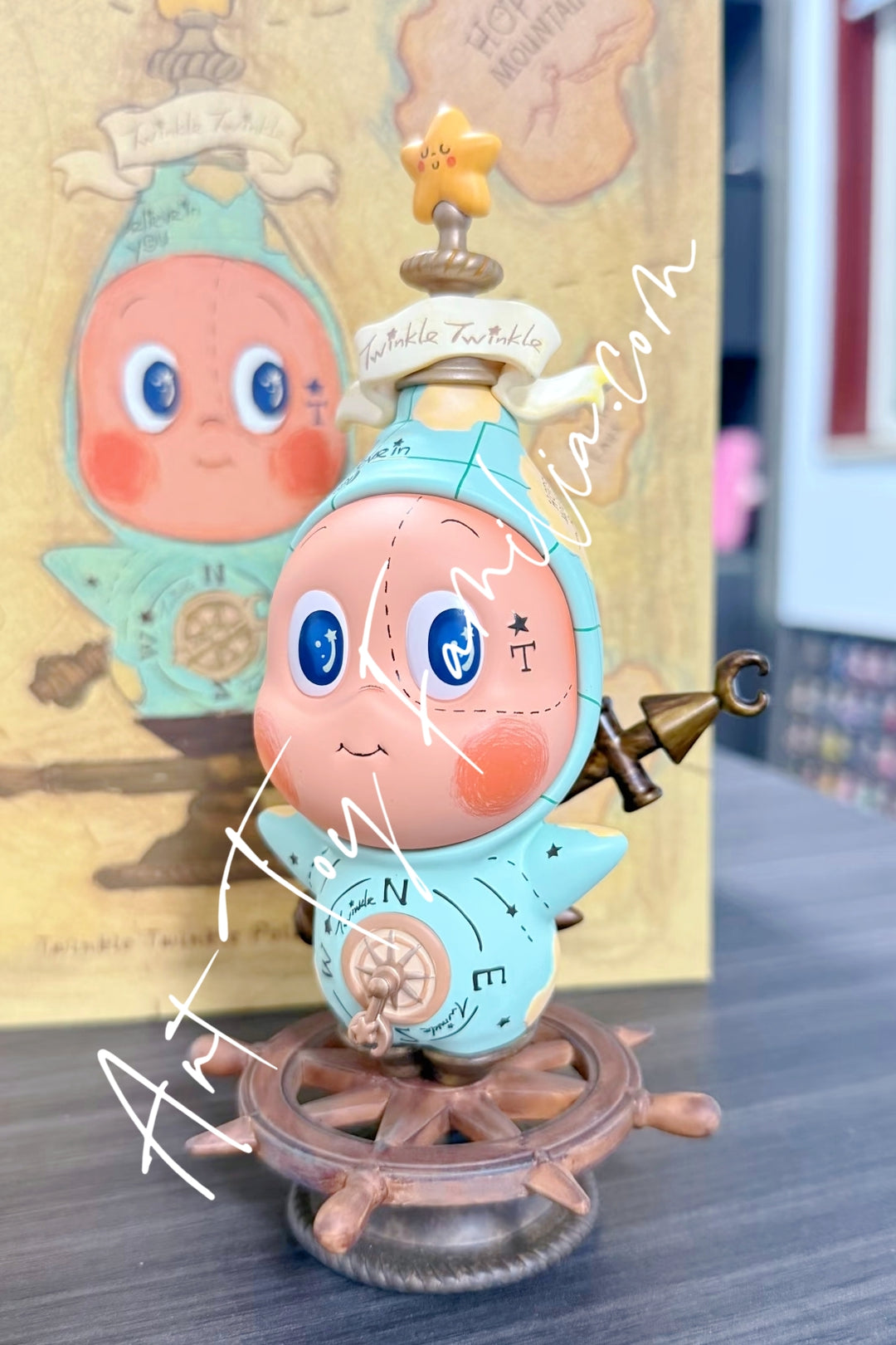 Popmart Twinkle Twinke Polaris Figurine