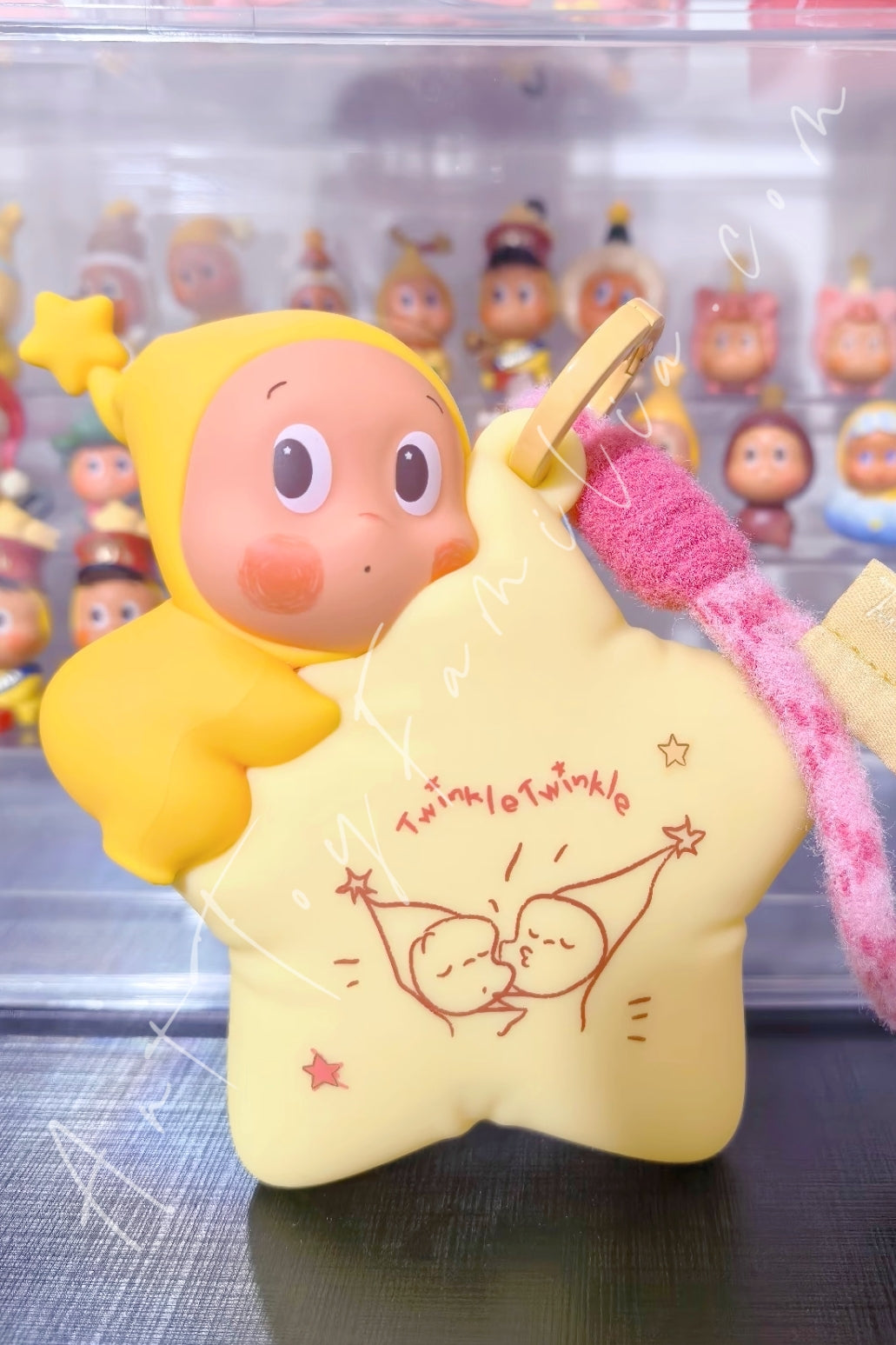 Popmart Twinkle Twinkle Classic Series Silicone Soft Light Tap Lamp Blind Box Curious Twinkle