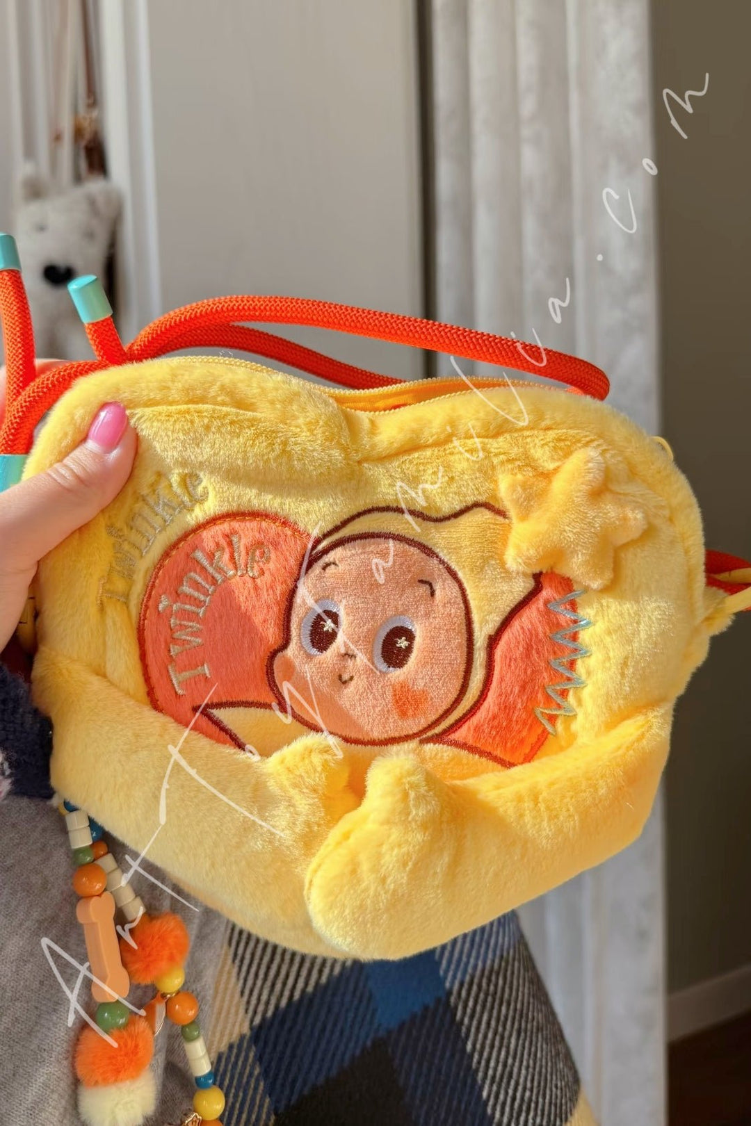 Popmart Twinkle Twinkle Crush On You Series Hand-in-Hand Heart Bag