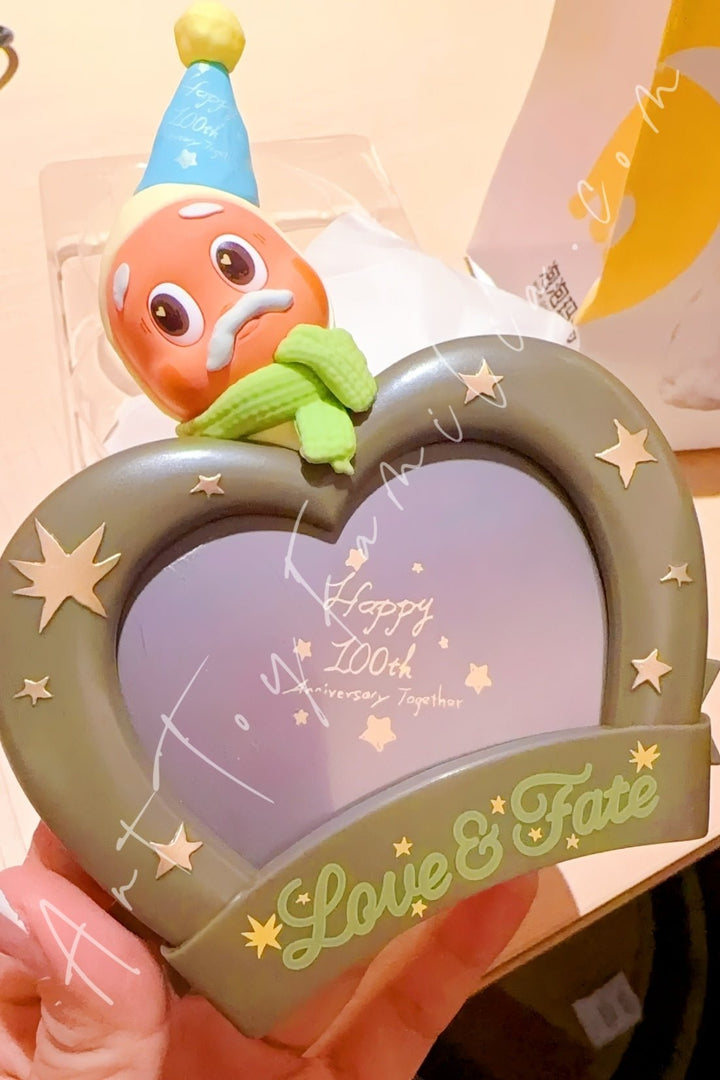 POP MART - Twinkle Twinkle Crush On You Series Photo Frame Fridge Magnet - 怦然星动系列相框冰箱贴 Till We're Old(Secret B) - 一起到老