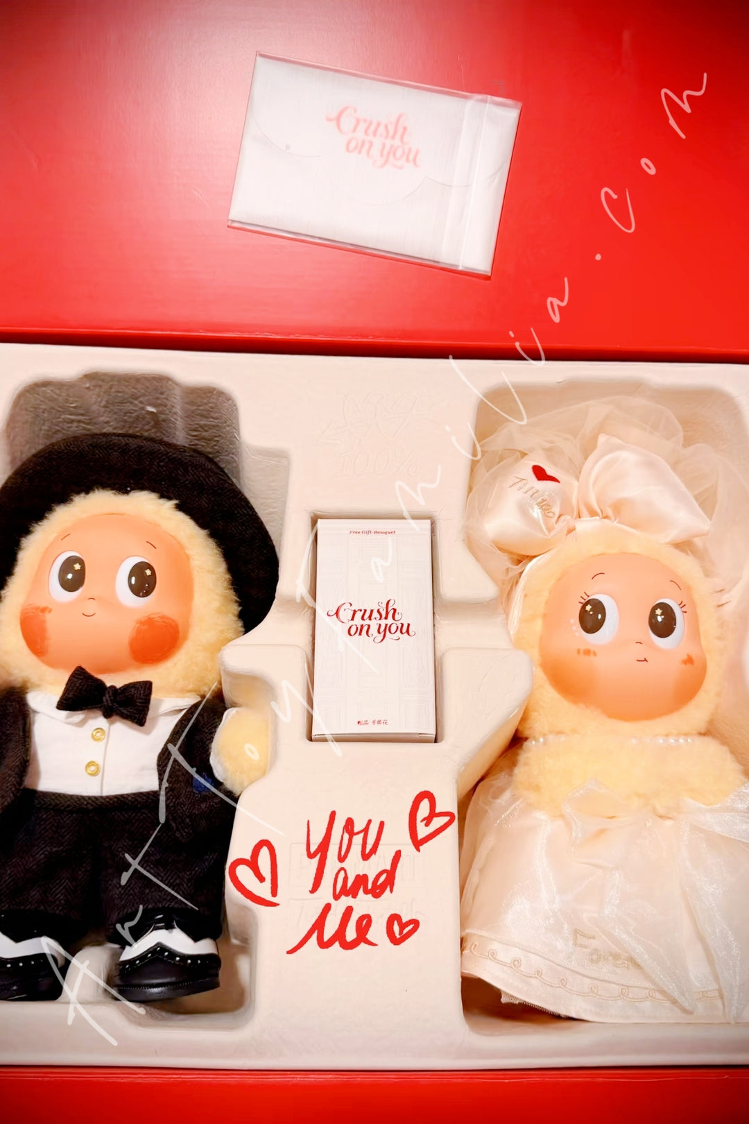 POP MART - Twinkle Twinkle Crush On You Series Vinyl Plush Doll Gift Box - 怦然星动系列搪胶毛绒公仔礼盒