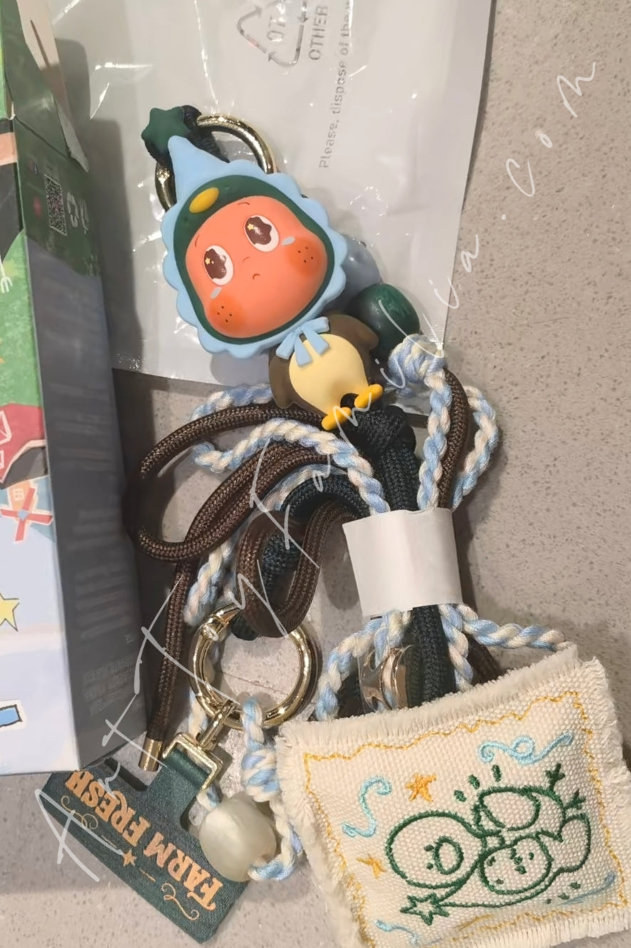 Popmart Twinkle Twinkle Farm Tales Series Long Hanging Cord Necklace Blind Box Tearful Duckling(Secret)