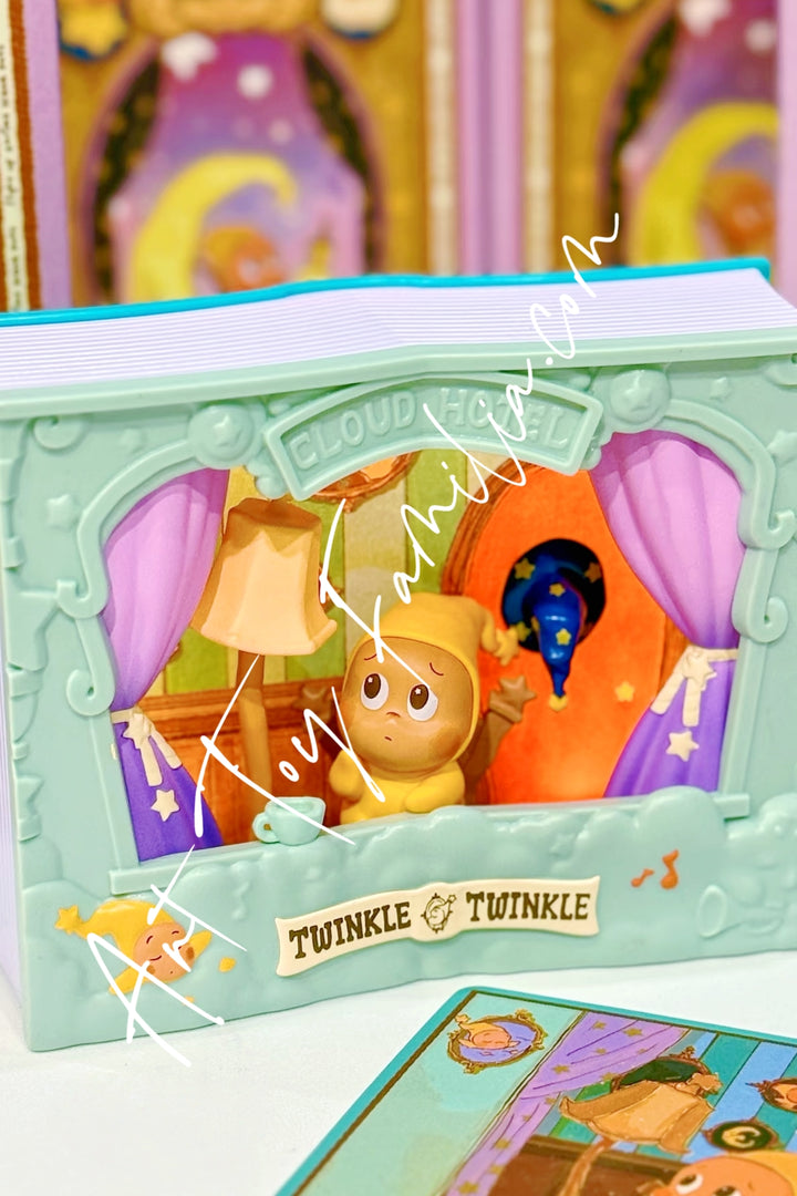 Popmart Twinkle Twinkle Light Up Series Scene Sets A Clouded Hour	