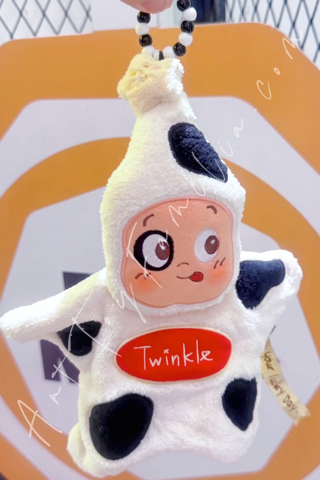 Twinkle Twinkle MOON GELATOハンドタオル シークレット Twinkle Twinkle Moon Gelato Series Hand Towel – Art Toy Familia