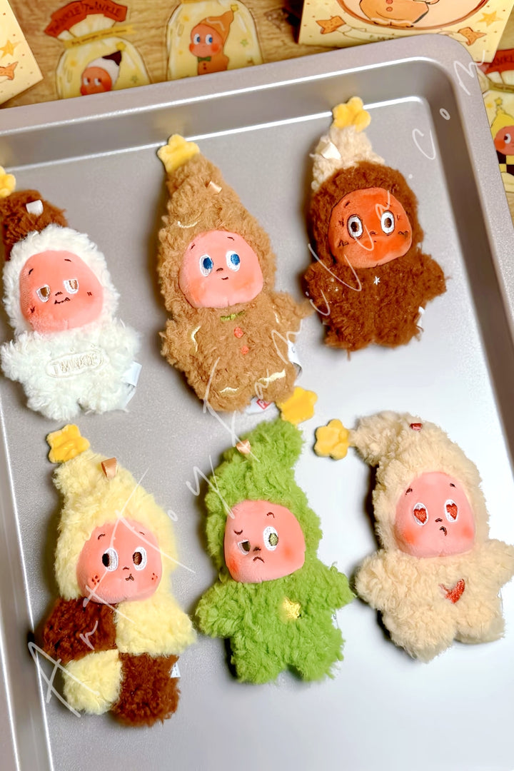 Popmart Twinkle Twinkle Savor The Moment Series-Fresh-Baked Mini Cookies Plush Pendant Fullset	