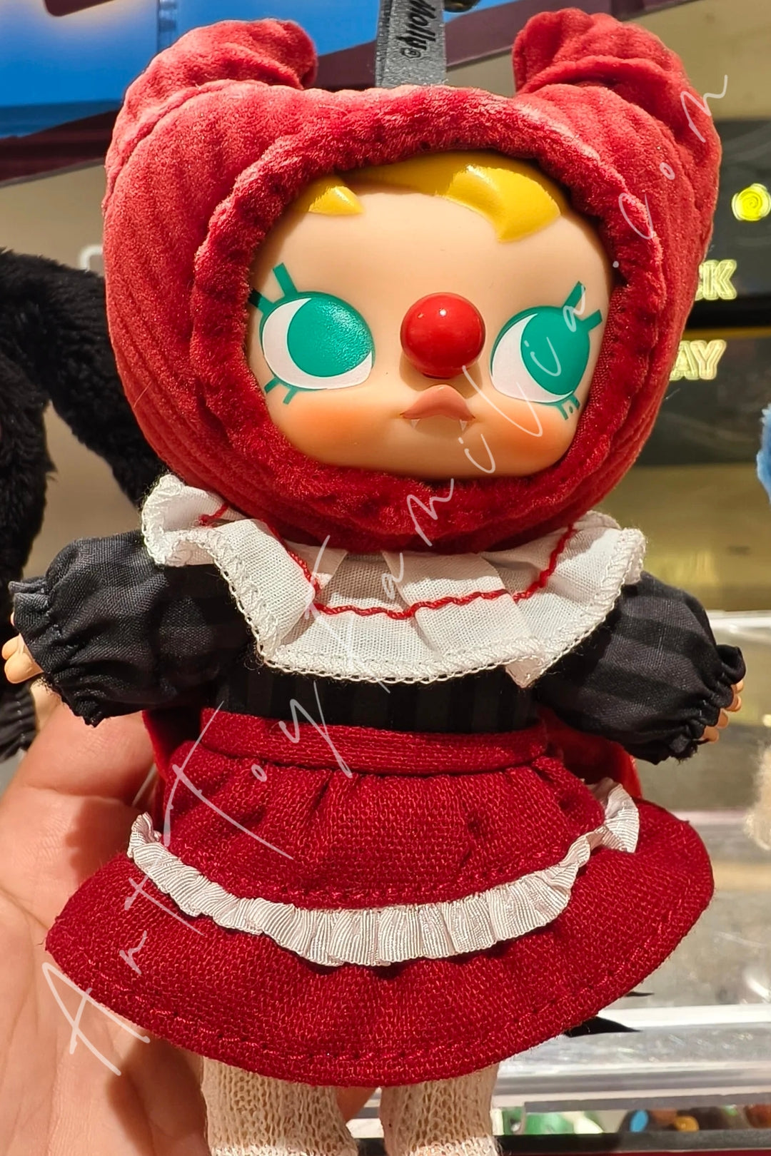 Popmart Why So Serious Series Vinyl Plush Pendant Crimson Dancer-Molly
