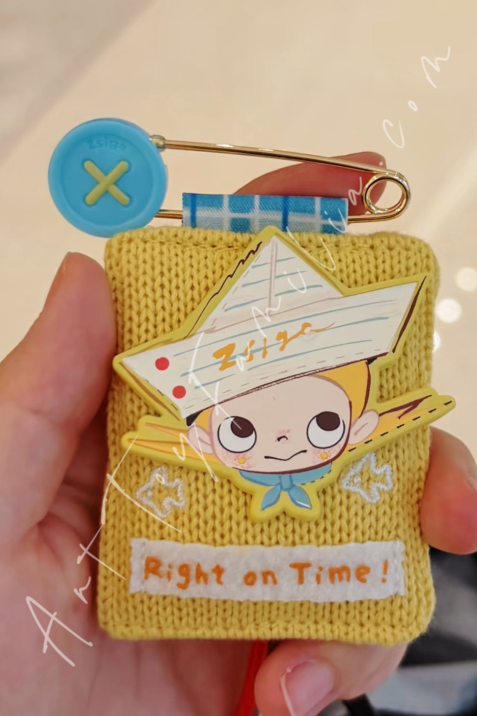 Popmart Zsiga Life is a Show Series Brooch Right on Time