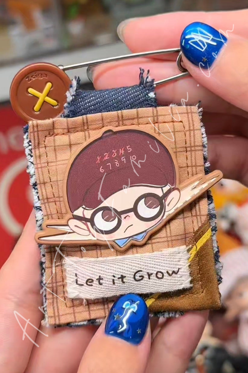 Popmart Zsiga Life is a Show Series Brooch Something to Hope For