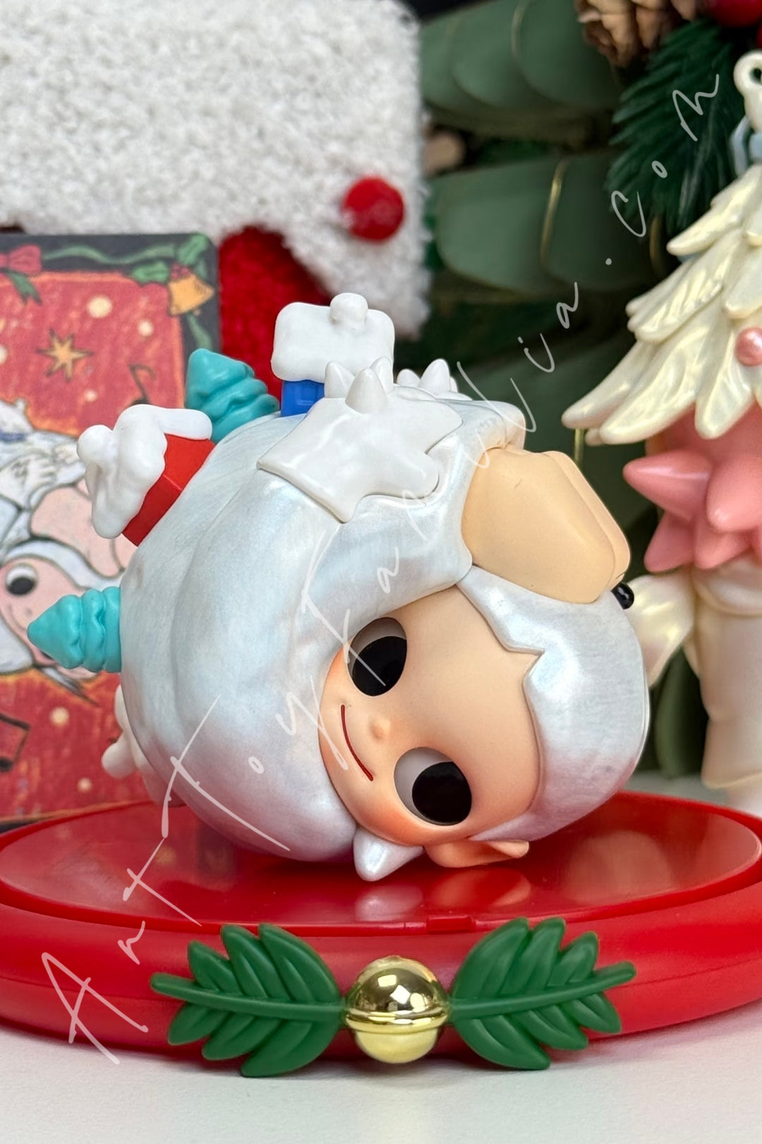 Popmart Zsiga The Winter Of Gifes Series Rolling Winter