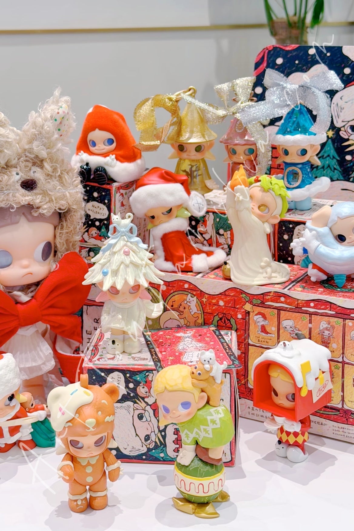 Zsiga The Winter Of Gifts Series - 收礼物的冬天系列 – Art Toy Familia