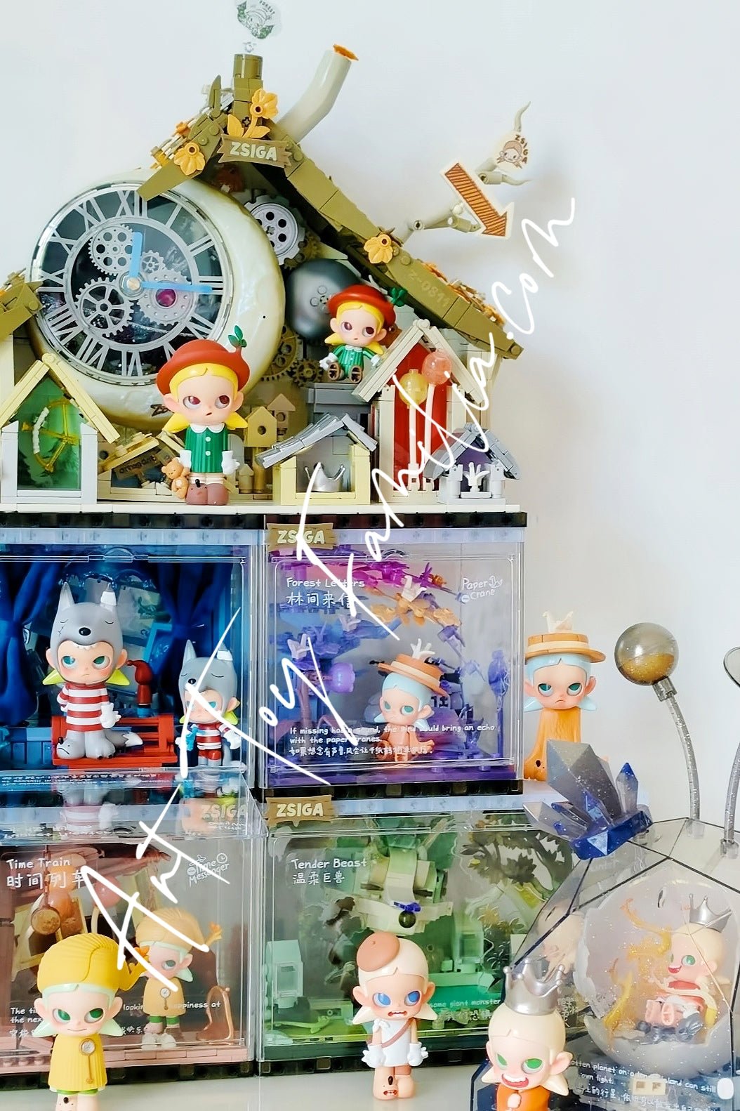 Zsiga Walking Into The Forest Series Blocks Figurine | POP MART