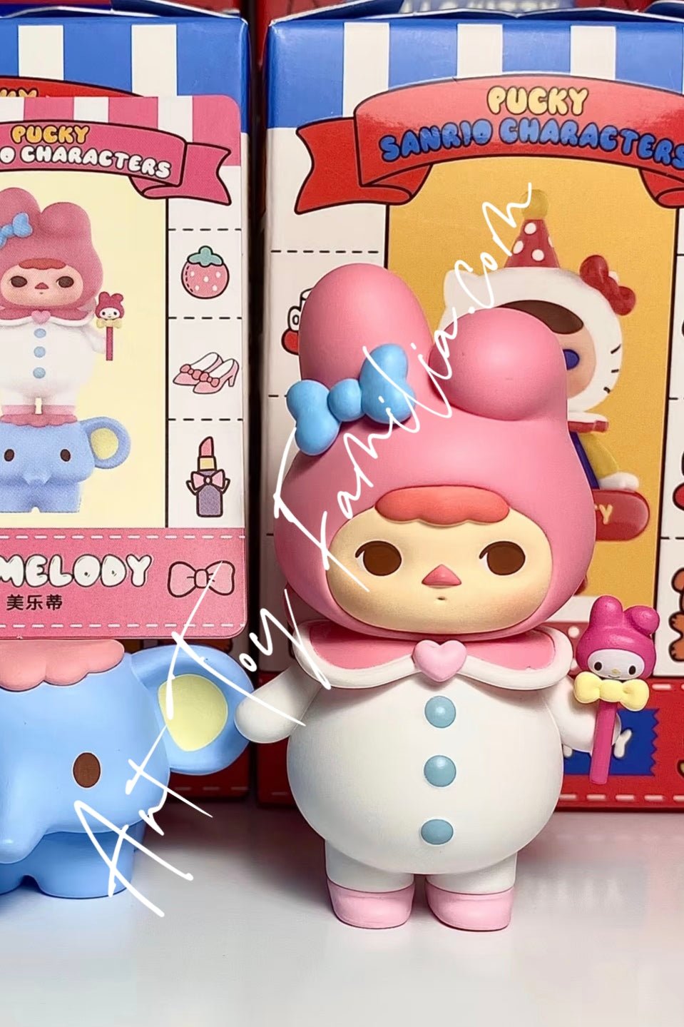 POP MART Pucky × Sanrio Characters Series – Art Toy Familia