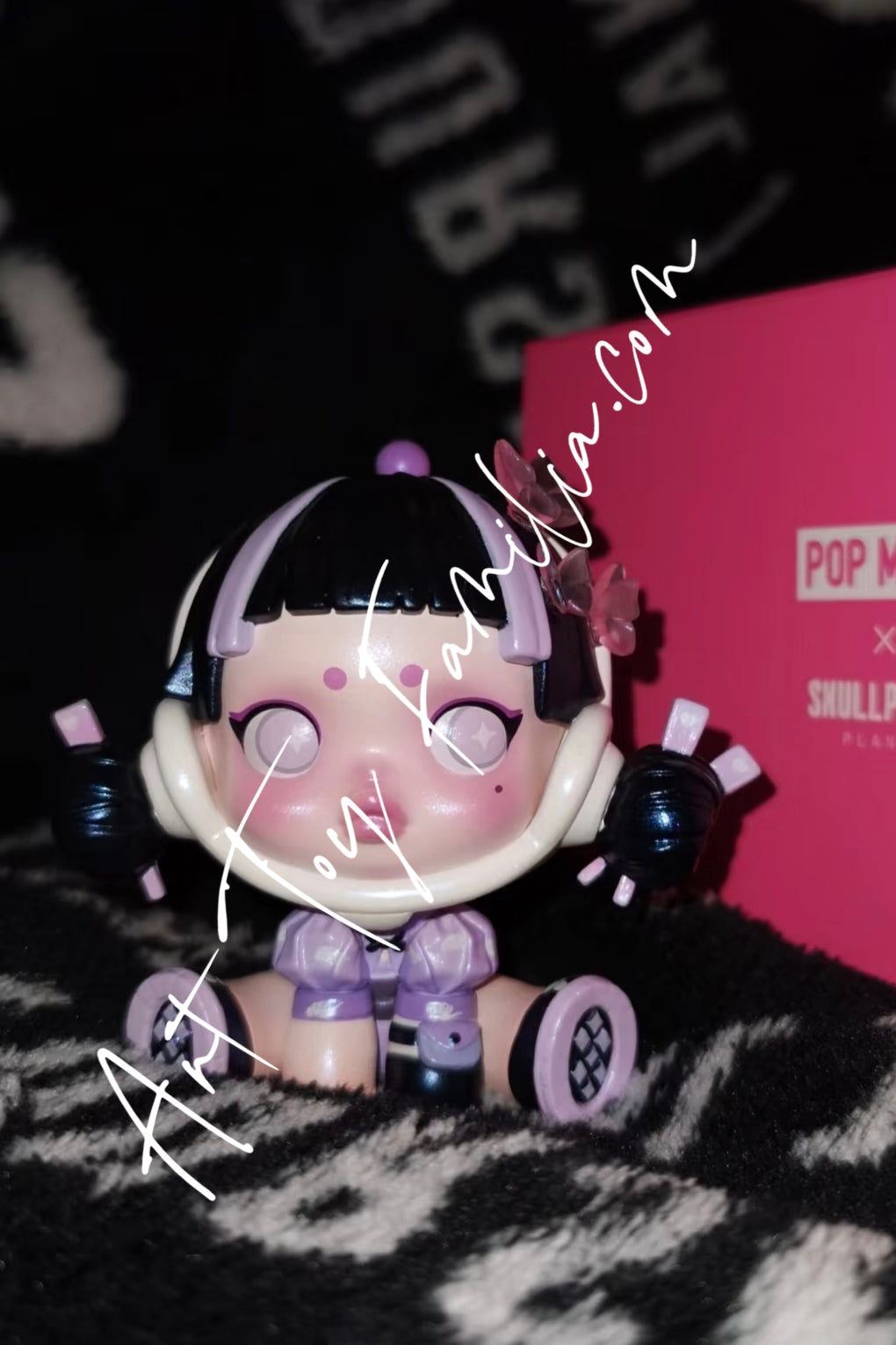 Skullpanda Miss Butterfly Figurine 2