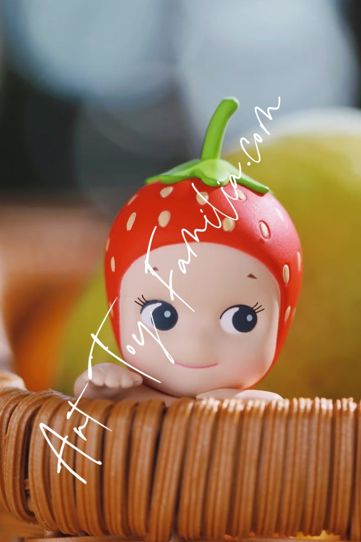 Sonny Angel Hippers-Harvest Series Strawberry