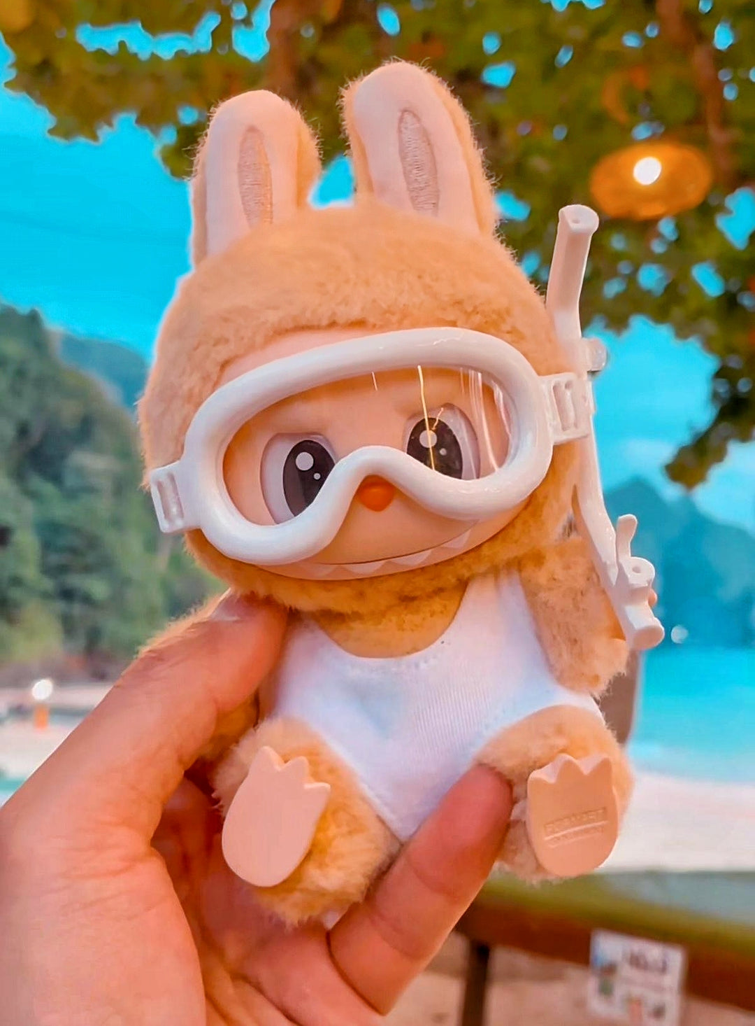 The Monsters Labubu Cloth ProDive Mini Kit White