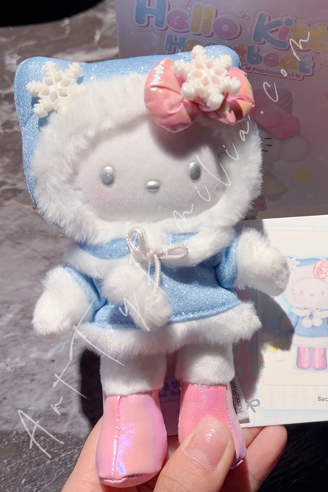 Top Toy Hello Kitty Heartbeat Photoshoot Series Plush Pendant Blind Box Blue Dream (Secret)