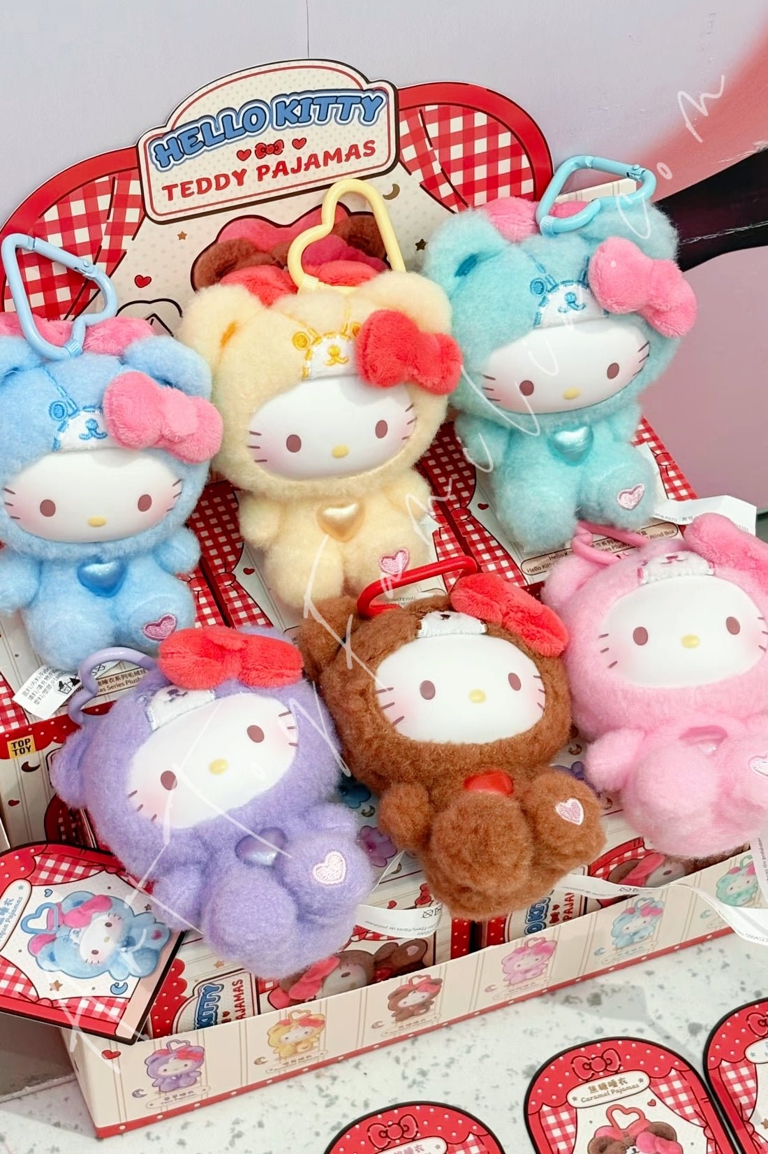 Hello Kitty Teddy Pajamas Series - 泰迪睡衣系列 – Art Toy Familia