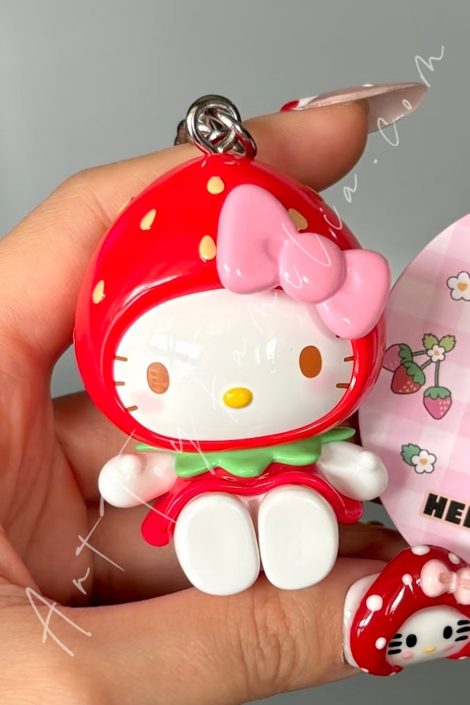 Top Toy Sanrio Characters Strawberry Candy Series Mini Vinyl Keychain Pendant Hello Kitty