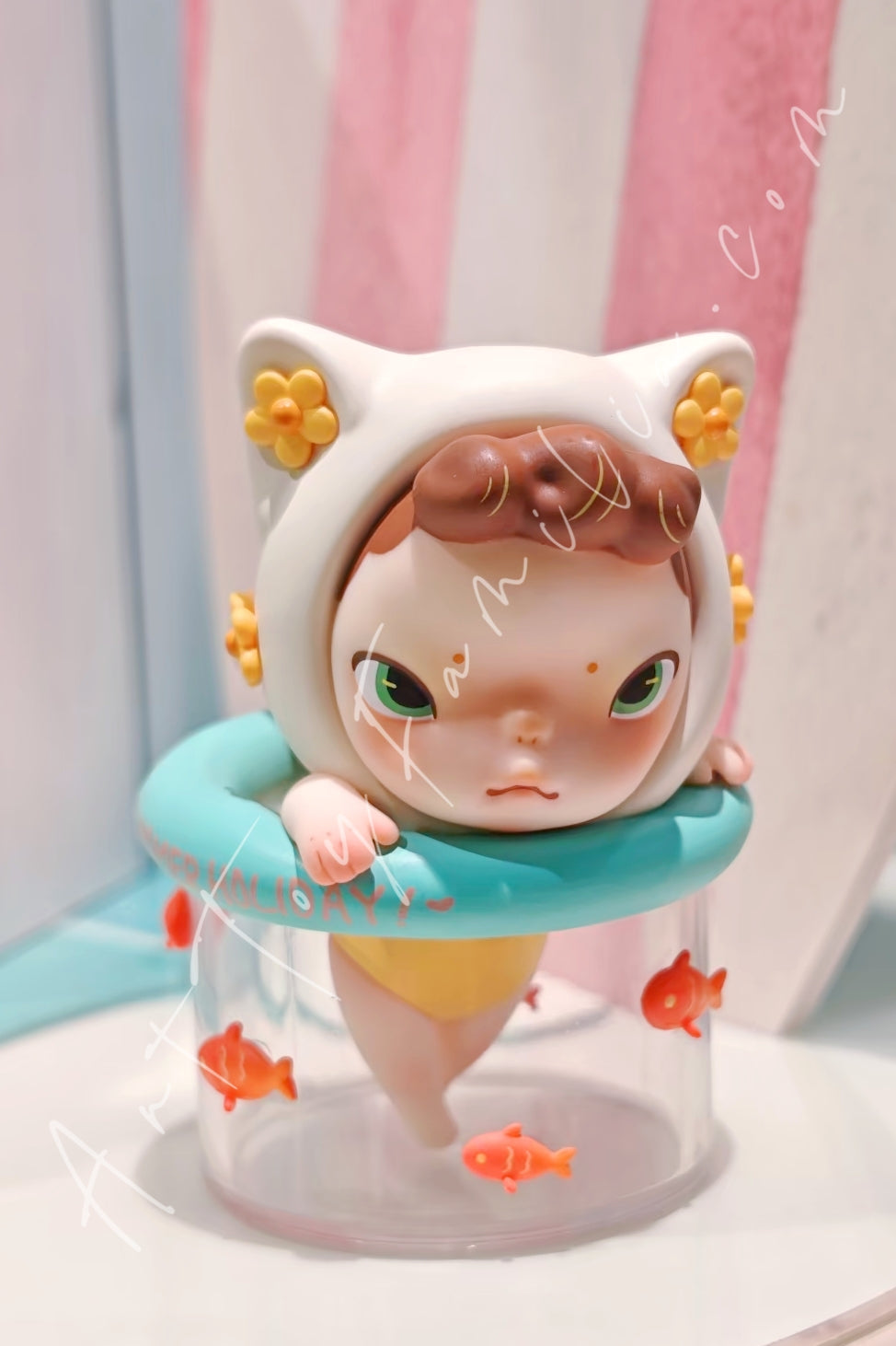 Top Toy Sooya Beach Holiday Series Figures Floatie Cat Ban