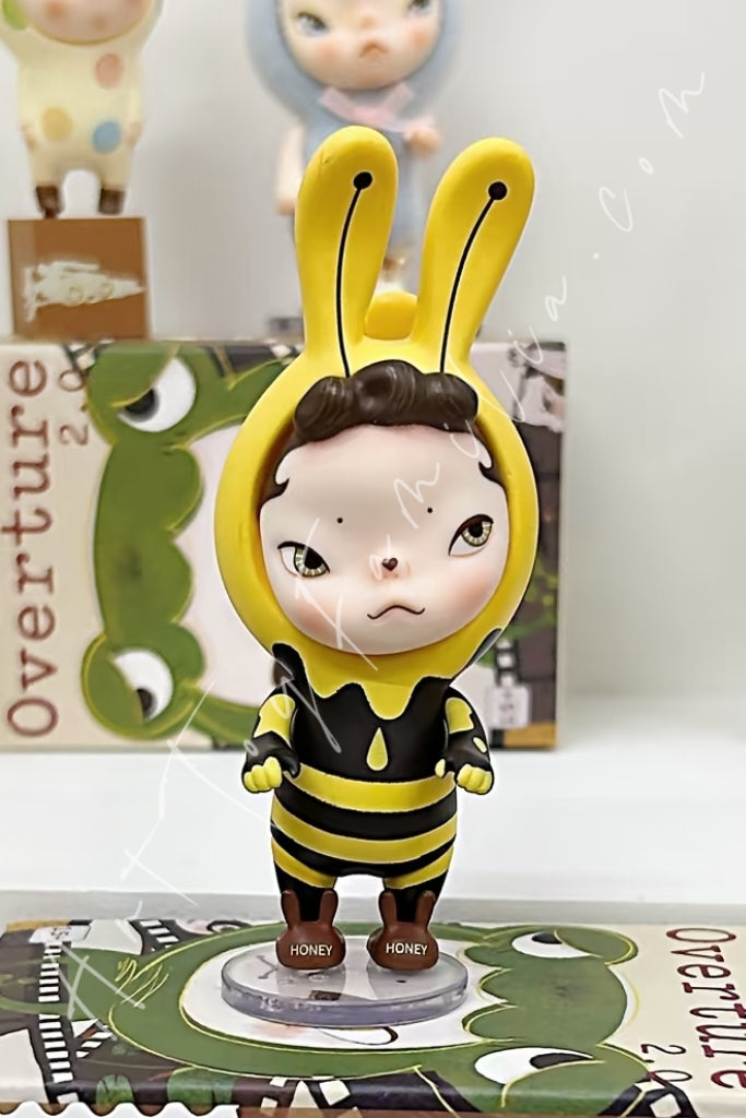 Top Toy Sooya Overture 2.0 Series Figure Blind Box Honey Bee Ban