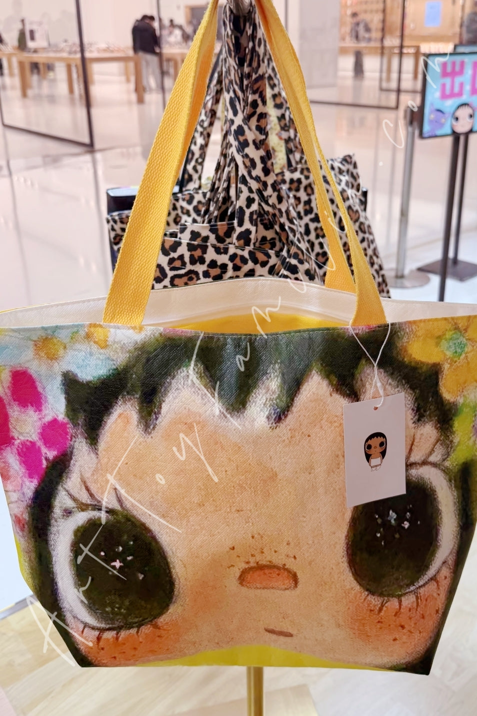 Yuy XiaoYu Bags Collection Flowers Big Eyes DuPont Bag