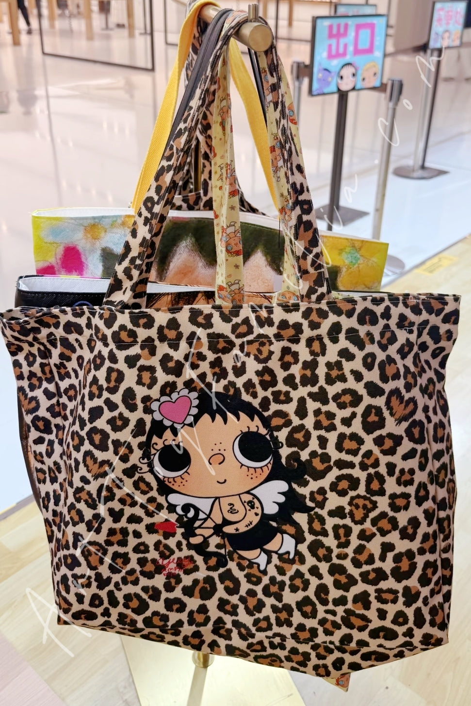 Yuy XiaoYu Bags Collection Leopard-print Canvas Bag