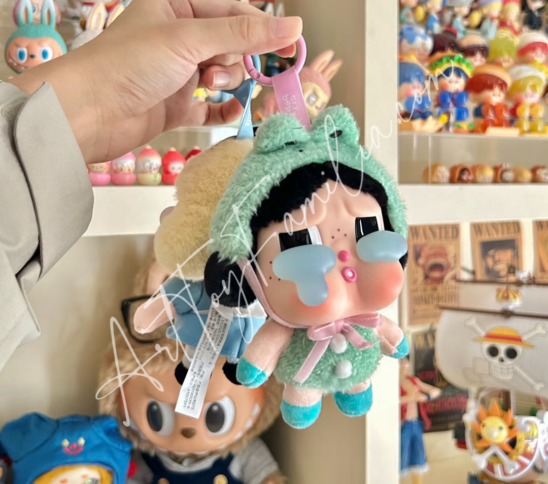 POP MART Crybaby Crying Again Vinyl Plush Pendant – Art Toy Familia POP MART Crybaby Crying Again Vinyl Plush Pendant – Art Toy Familia