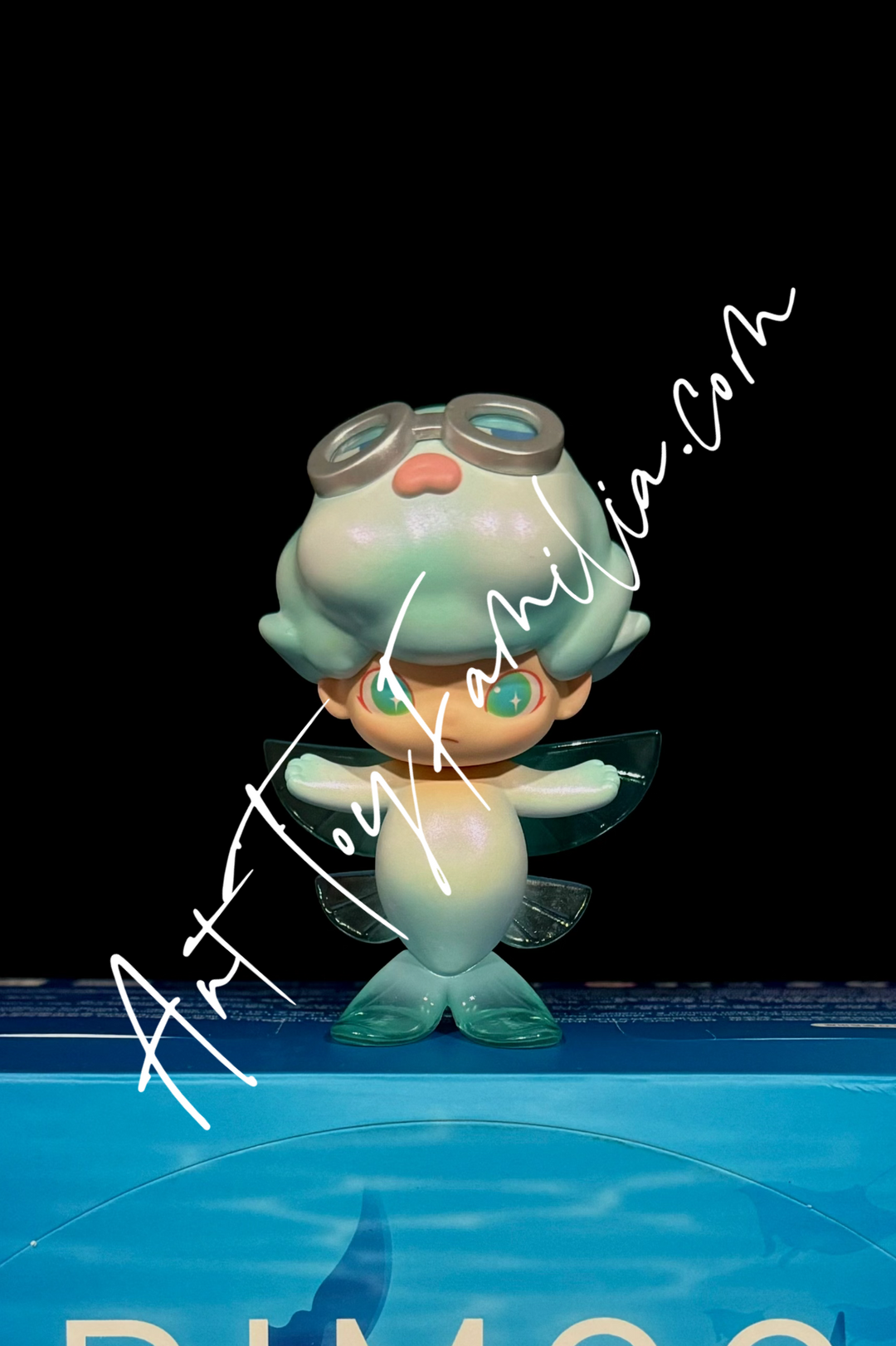 dimoo aquarium series flying fish popmart