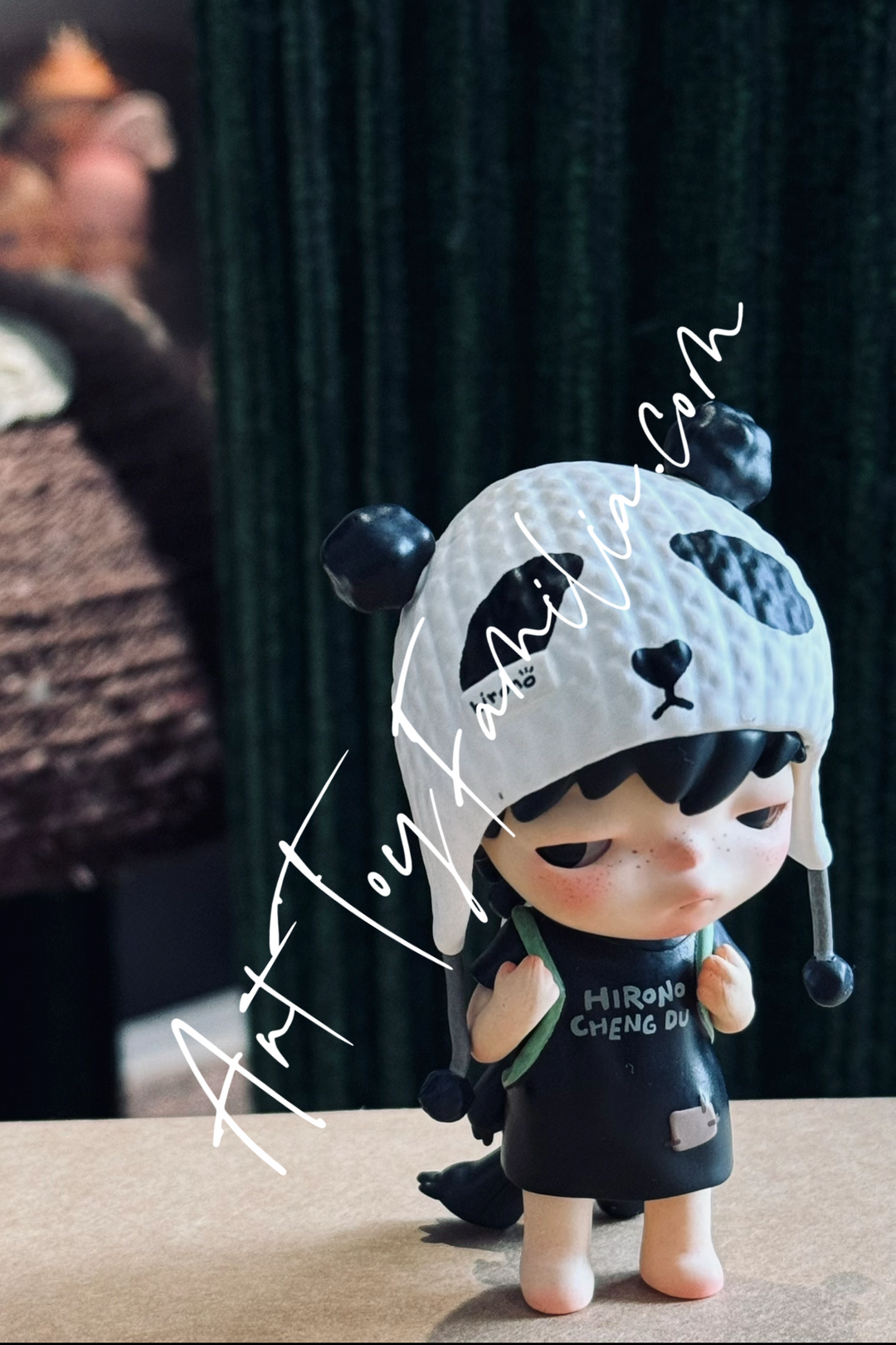 Hirono Chengdu Stray Panda Figurine(Chengdu region limited) - 成都 Hirono Chengdu Stray Panda Figurine(Chengdu region limited) - 成都