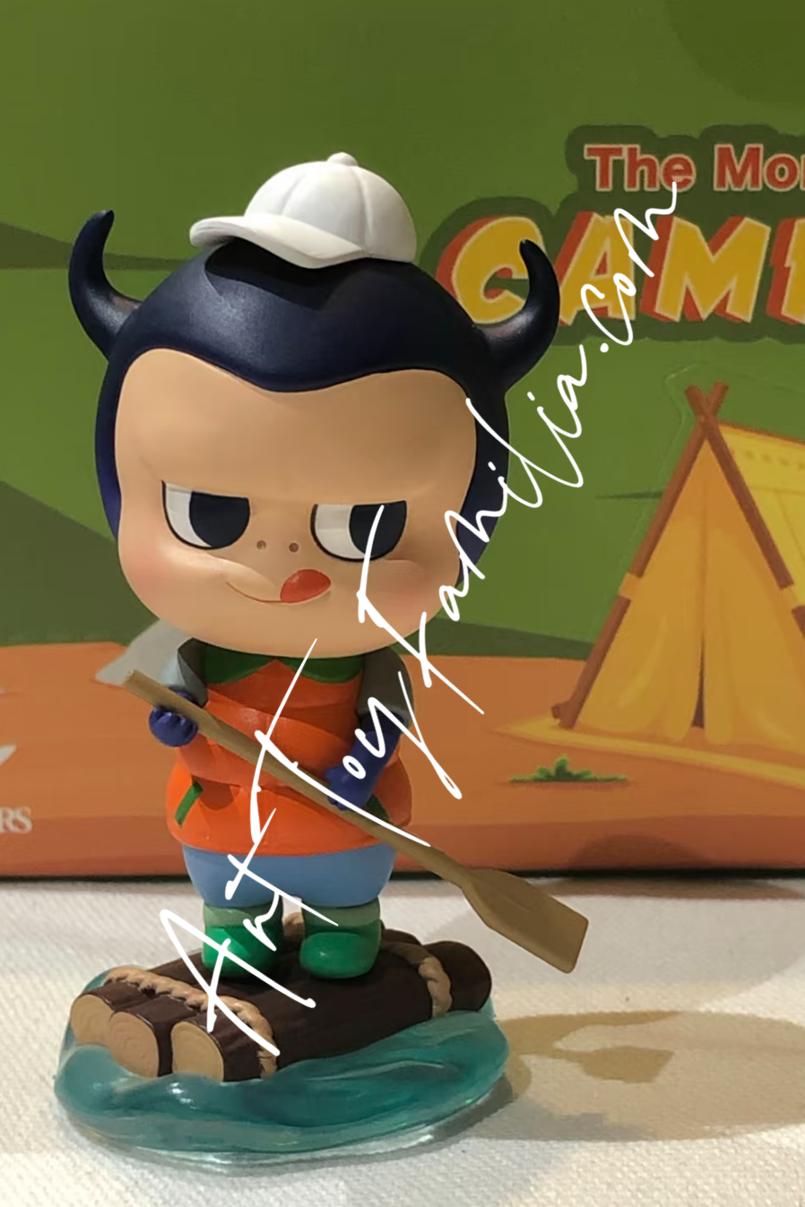 pop mart The Monsters Labubu Camping Series Wooden Raft - 木筏