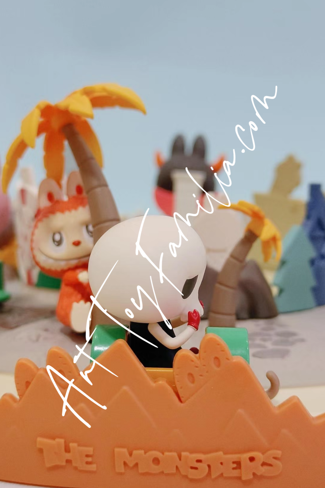 pop mart the monsters labubu playing games series Climbing Fun - 趣味攀爬