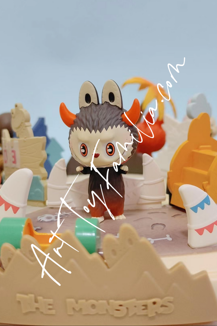 The Monsters Labubu Playing Games Series - 一起玩游戏 – Art