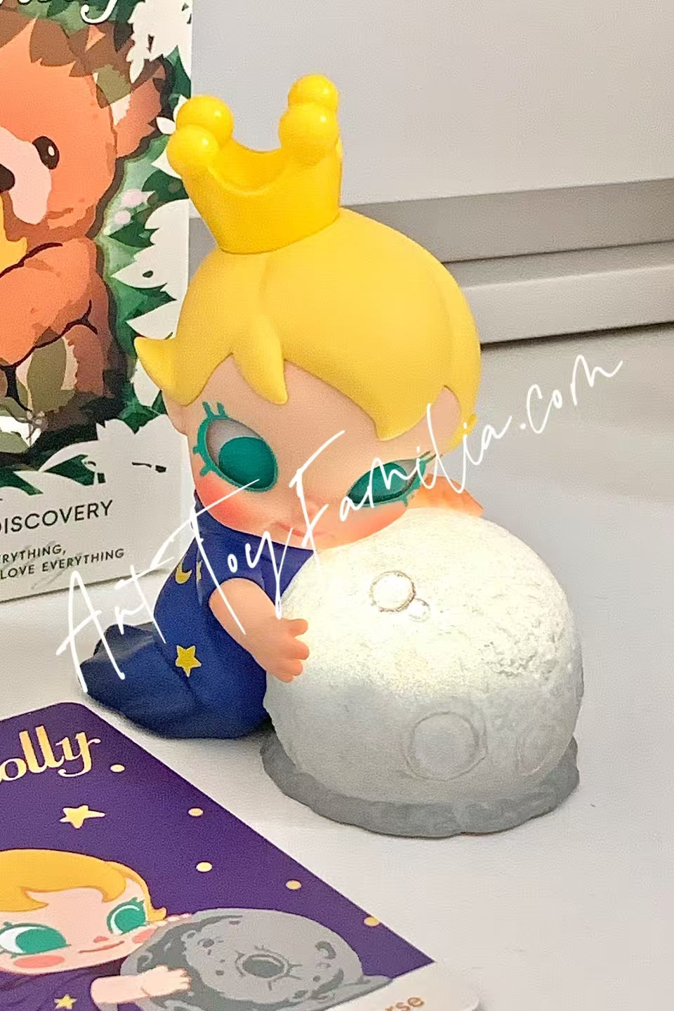 popmart baby Molly My Huggable Discovery Series Figures Hug the Universe