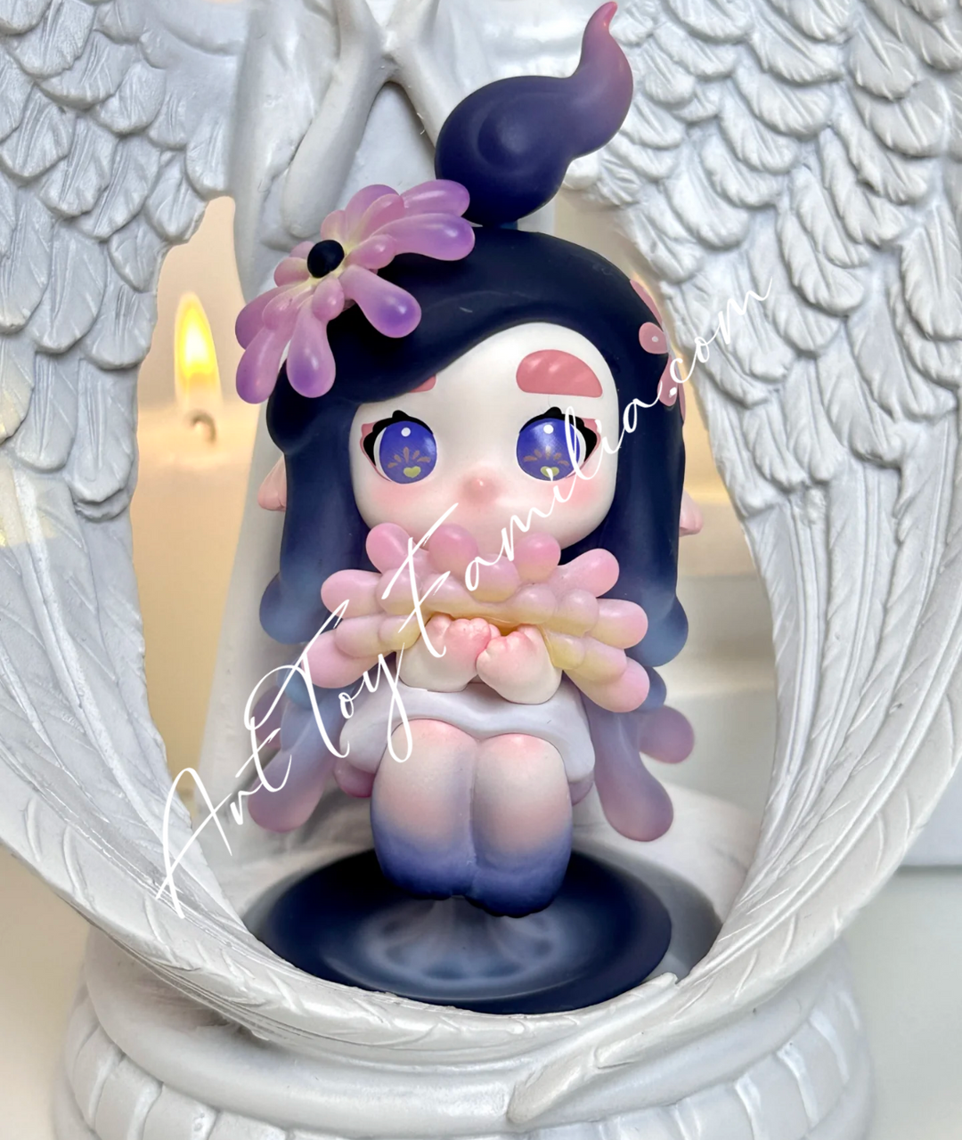 CHAKA Light Sprite - 逐光精灵 – Art Toy Familia