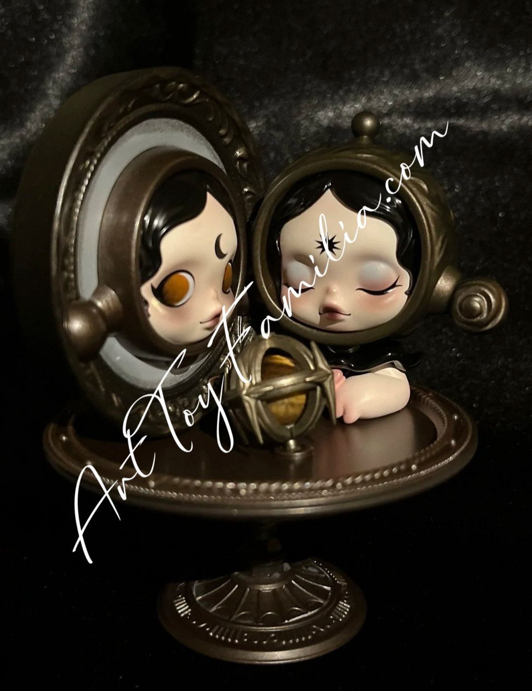 Skullpanda La Porte - 镜中吊卡 – Art Toy Familia
