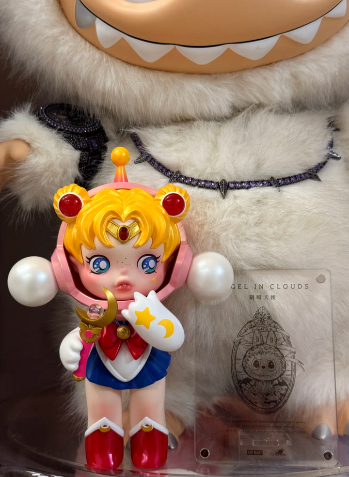 Skullpanda X Sailor Moon Figure